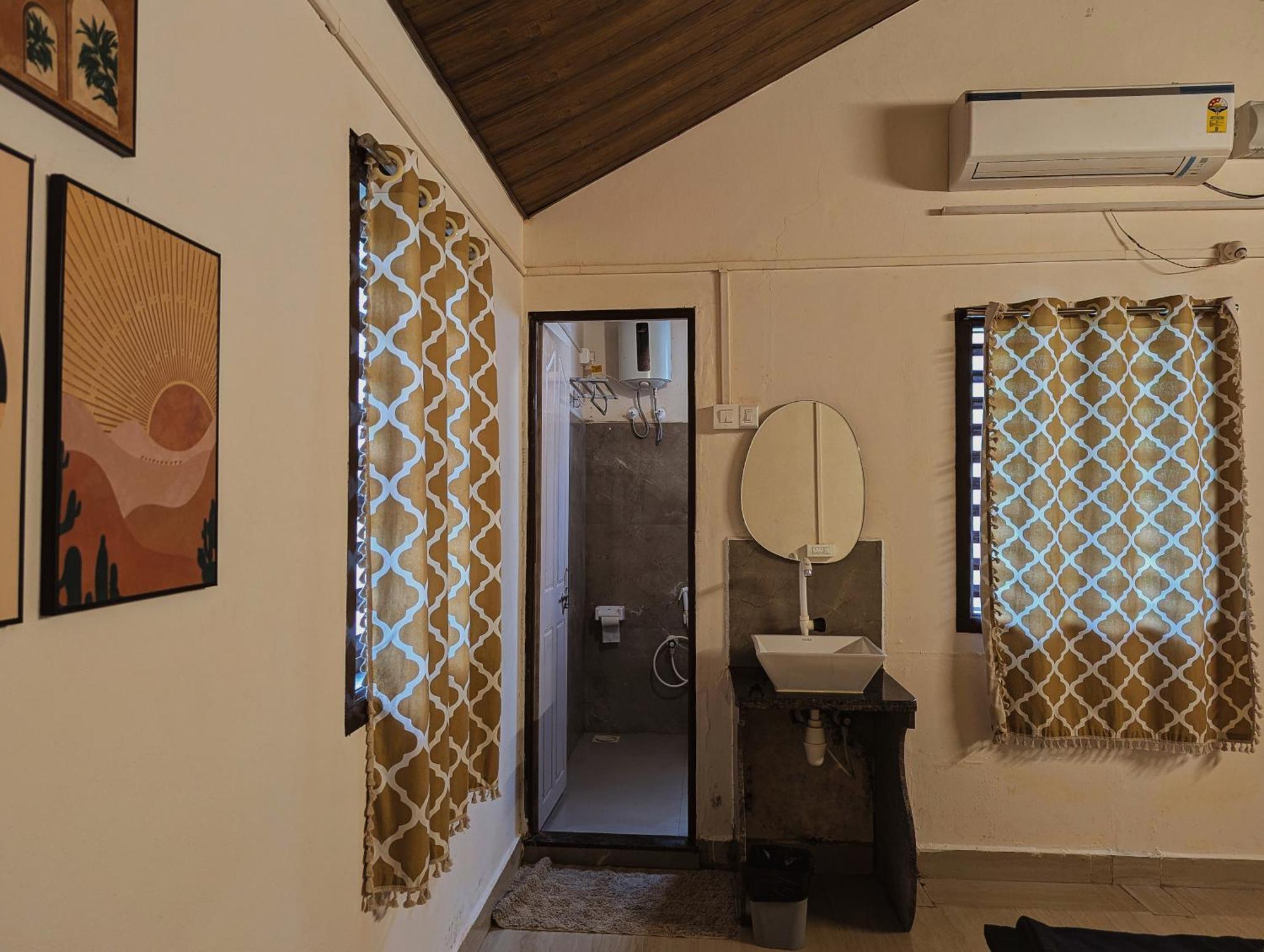 Sunset Cafe Beach Stay Gokarna  Eksteriør billede